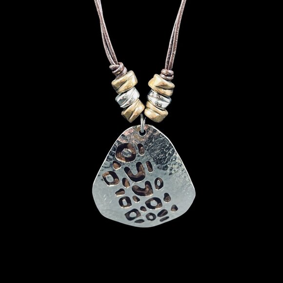 Boho Cheetah Pendant Necklace Hammered Metal Tribal Festival Statement Jewelry - Picture 4 of 7